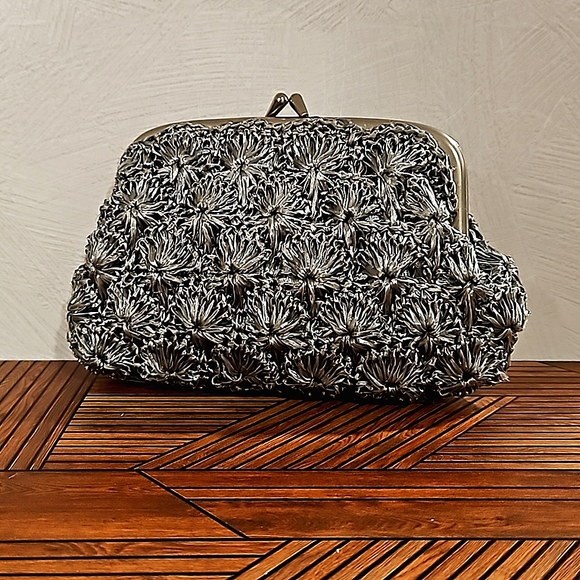 Vintage Handbags - Vintage gray crochet snap shut clutch bag not yarn cool dress prom novelty